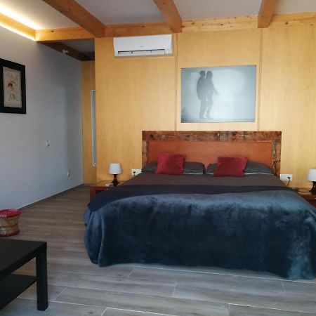 Hotel Rural Cal Ruget Vilobi Del Penedes Экстерьер фото