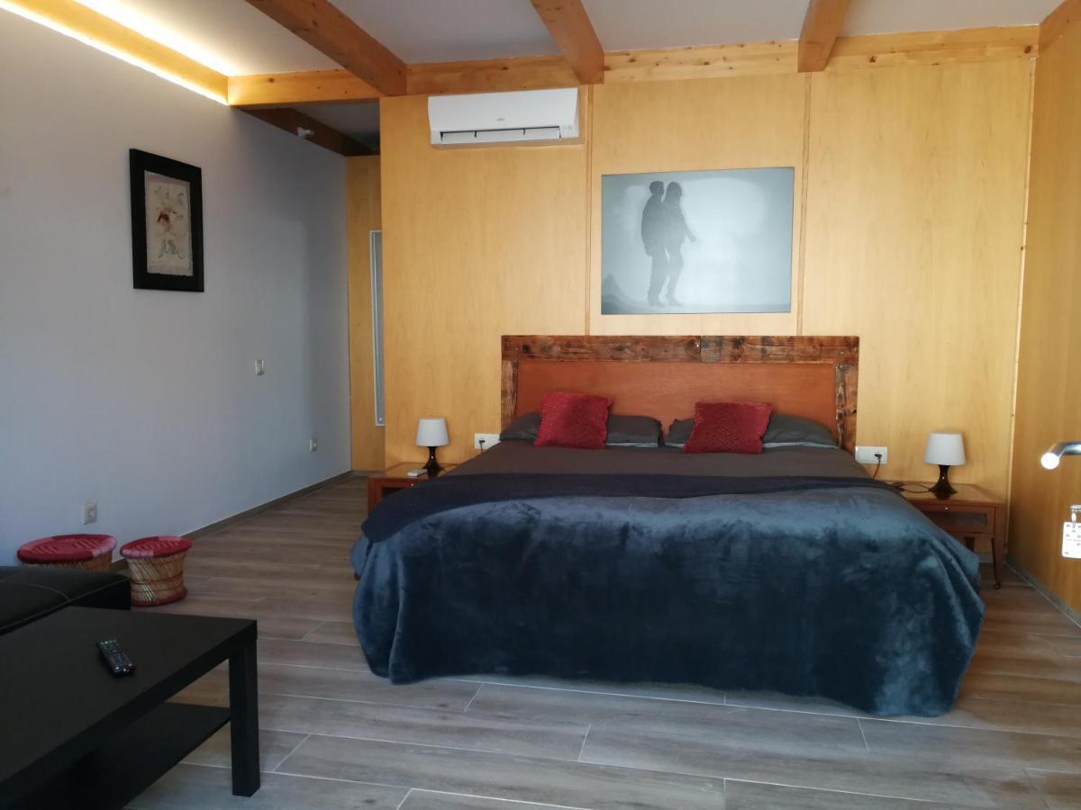Hotel Rural Cal Ruget Vilobi Del Penedes Экстерьер фото