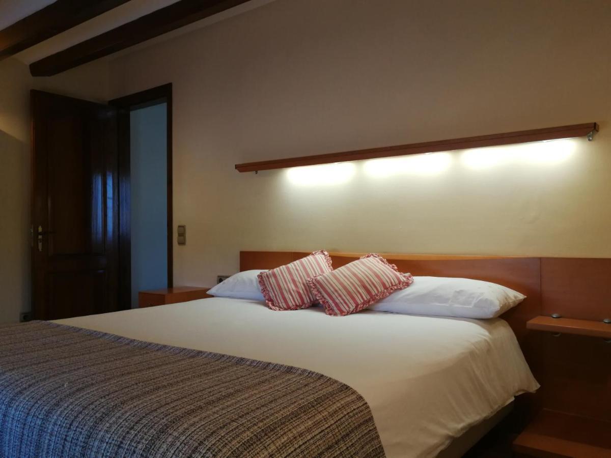 Hotel Rural Cal Ruget Vilobi Del Penedes Экстерьер фото
