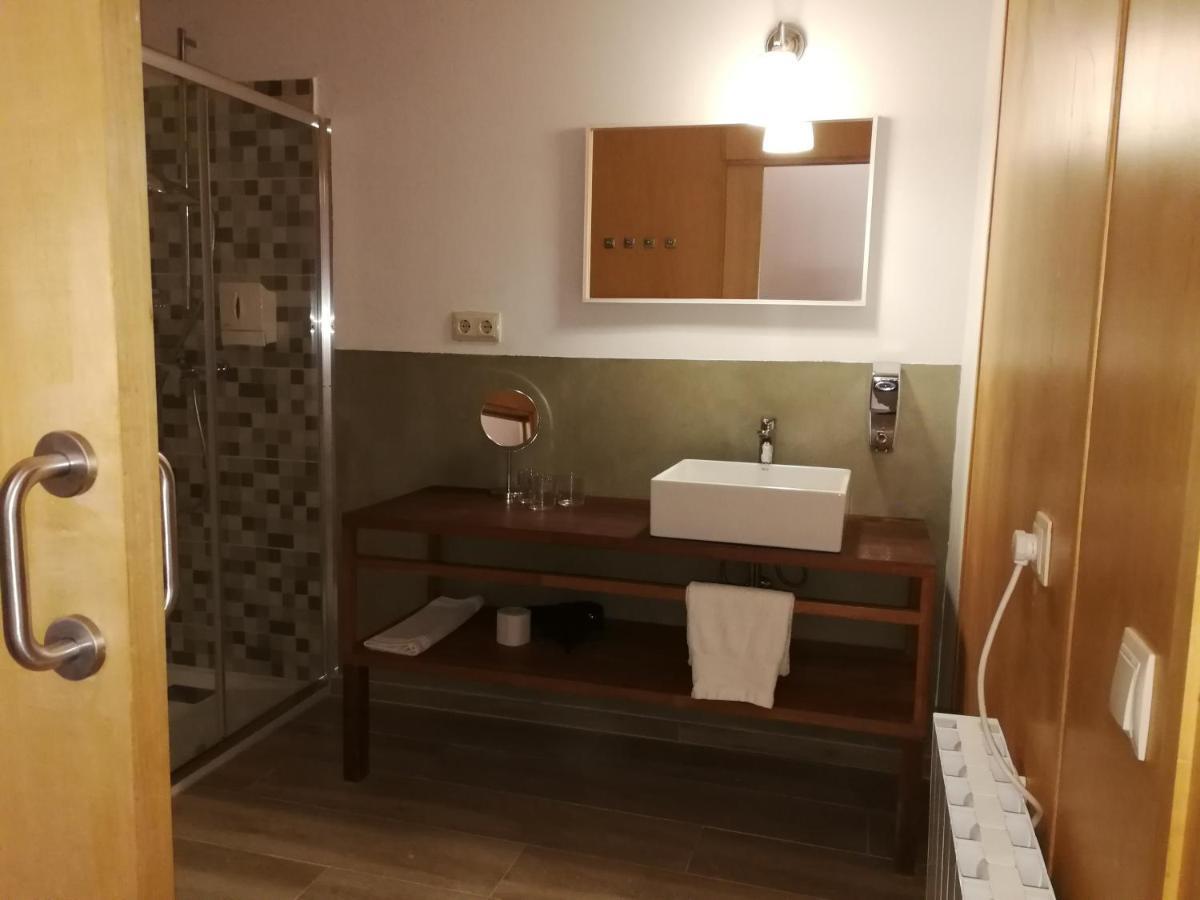 Hotel Rural Cal Ruget Vilobi Del Penedes Экстерьер фото