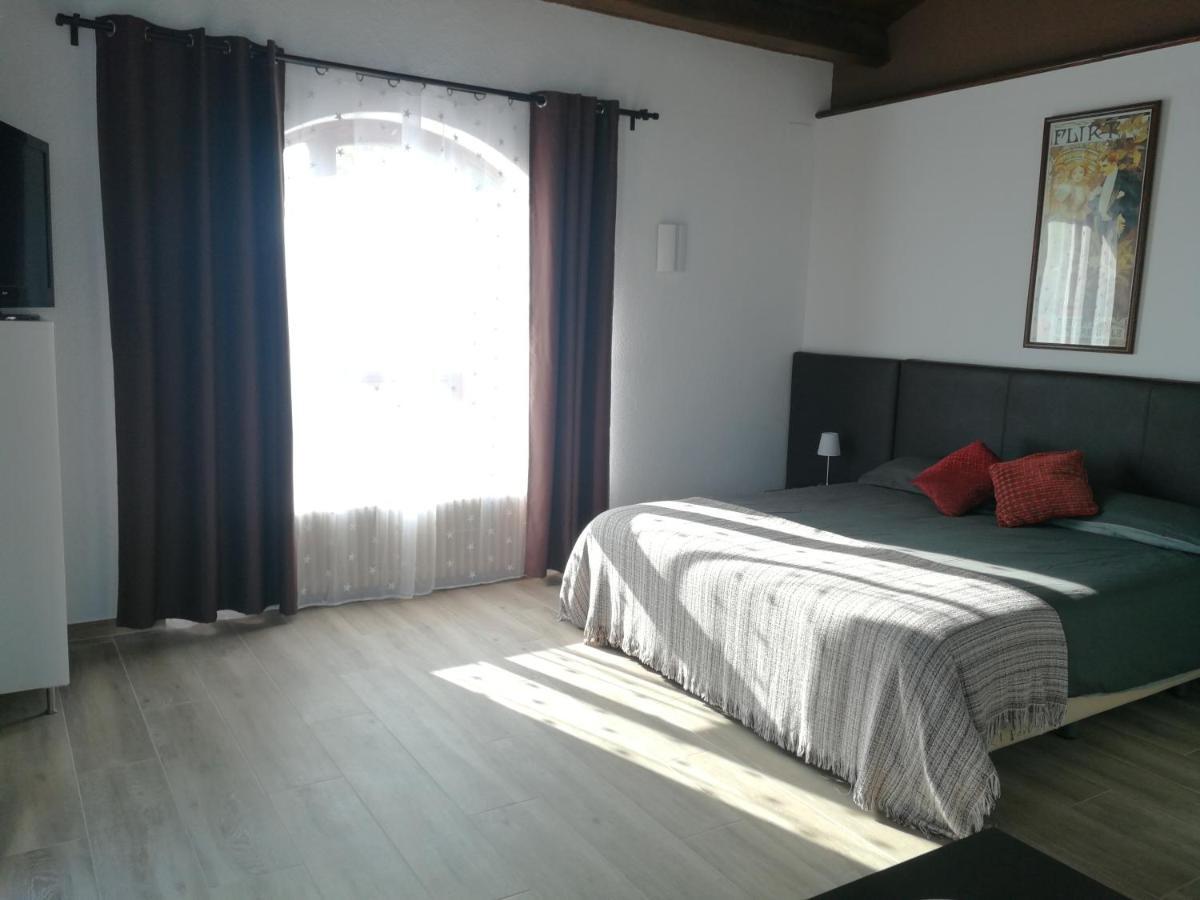 Hotel Rural Cal Ruget Vilobi Del Penedes Экстерьер фото